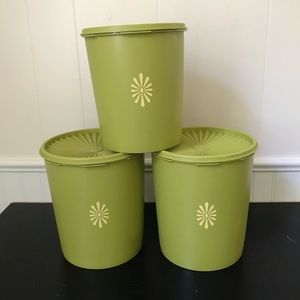 Tupperware Avocado Olive Green Nesting Canisters